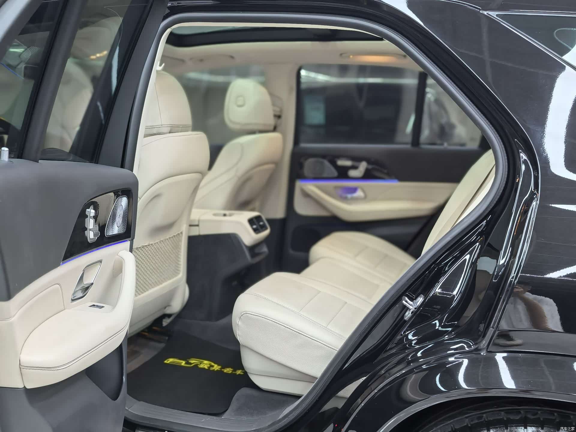 Mercedes-Benz GLE, 2020 11