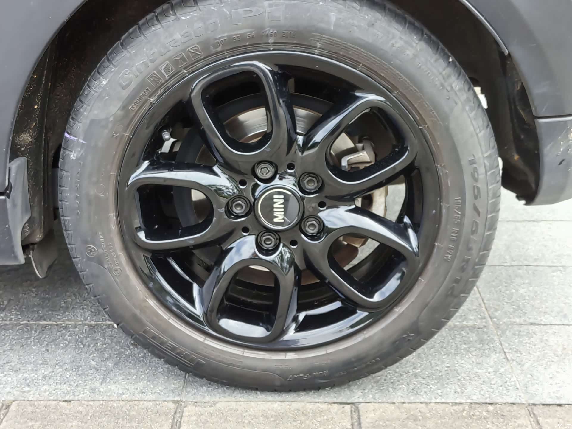 Mini ONE, 2018 9