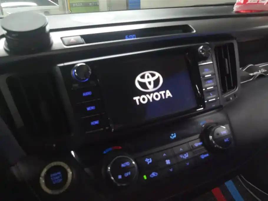 Toyota RAV4 Rongfang