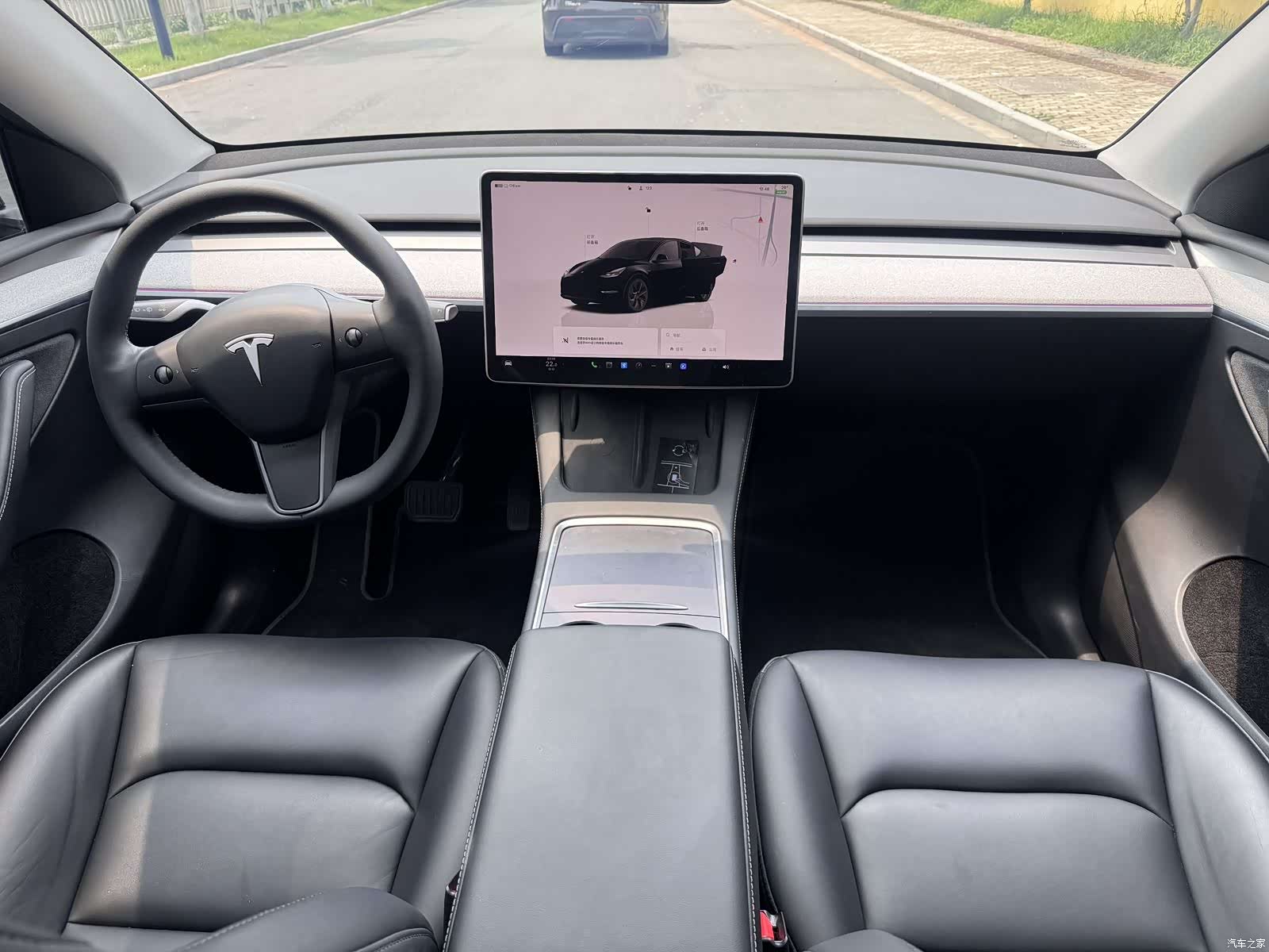 Tesla Model Y, 2023 9