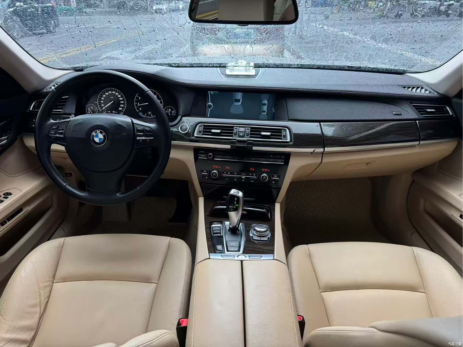 BMW 7 Series, 2011 18