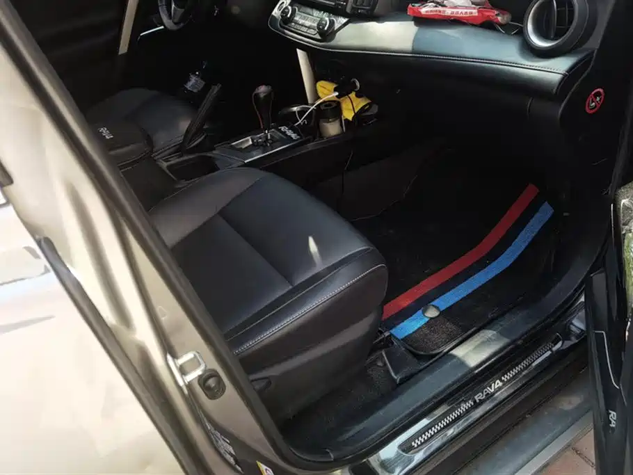 Toyota RAV4 Rongfang