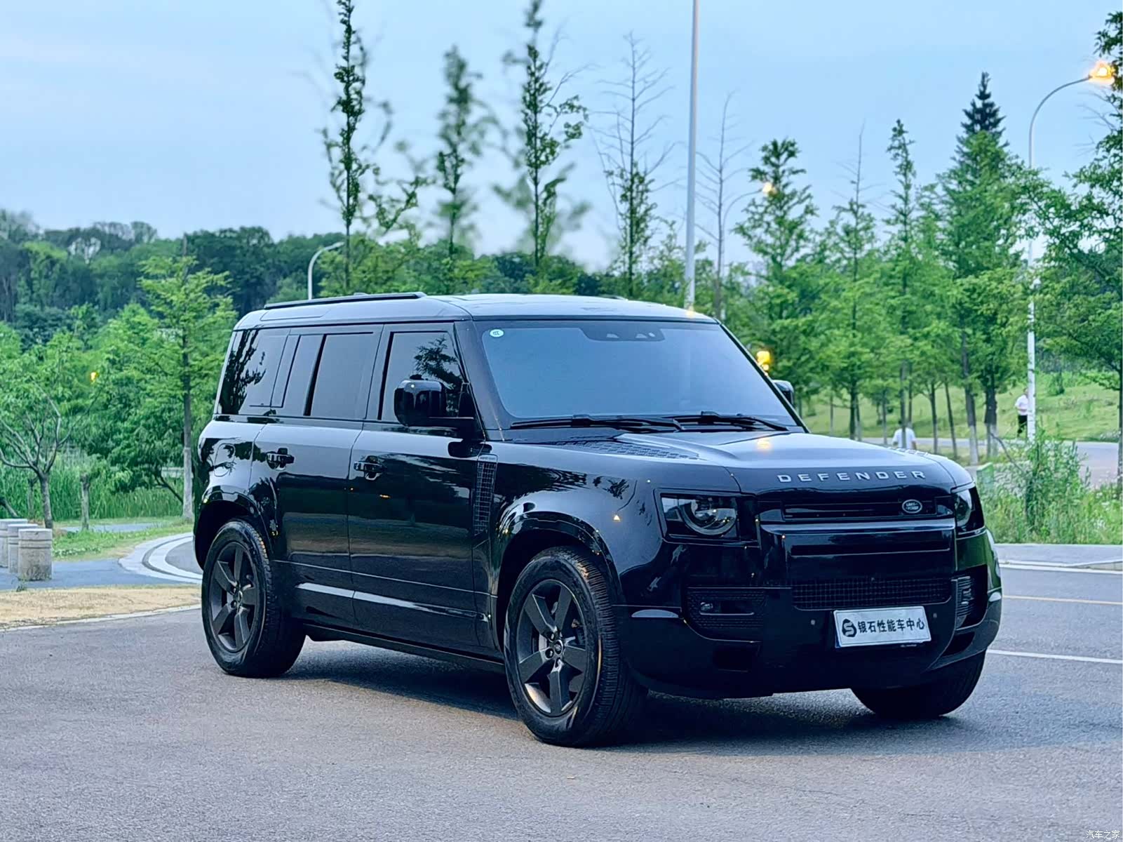 Land Rover Defender, 2025 3