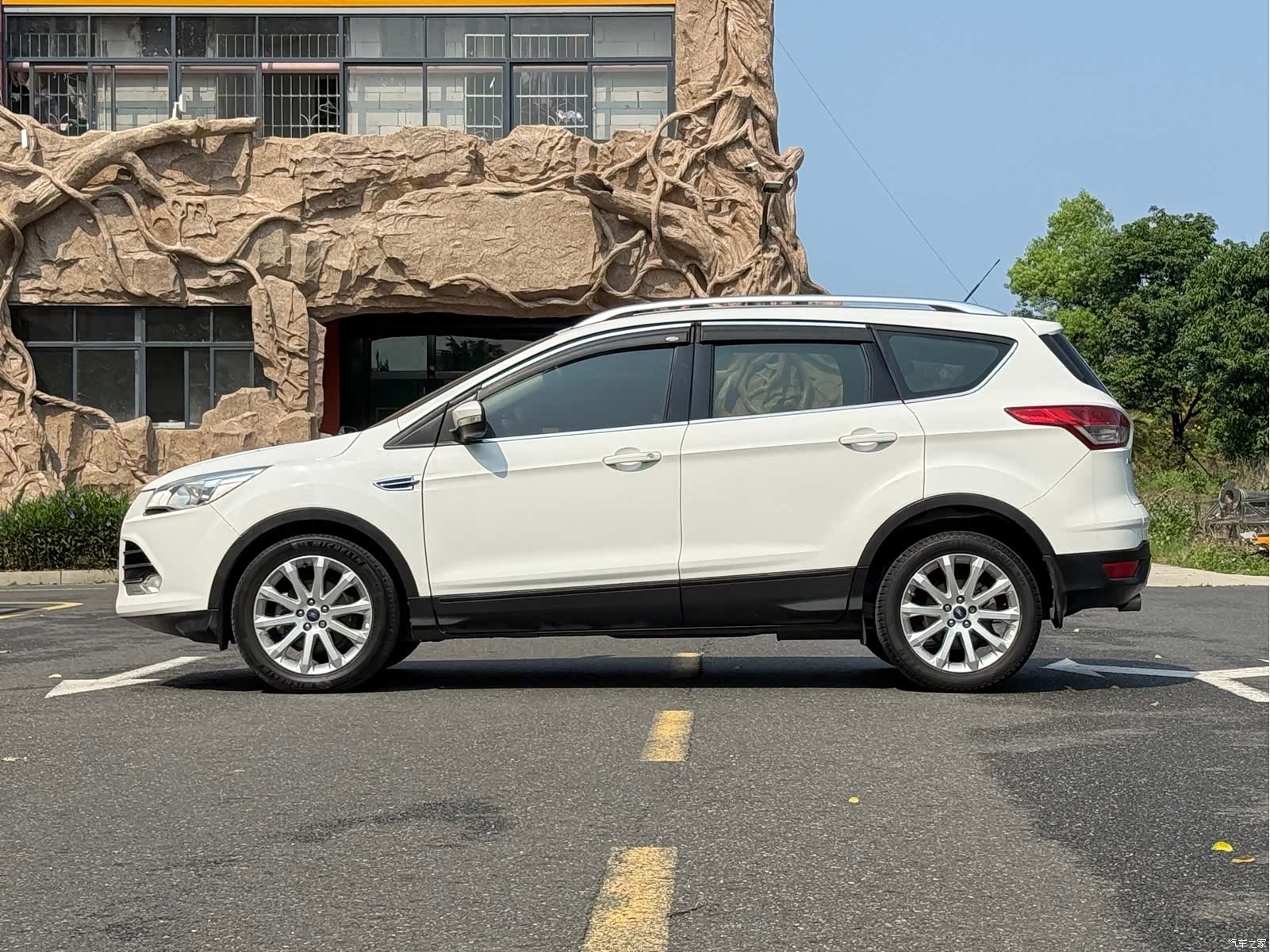 Ford Kuga, 2016 4