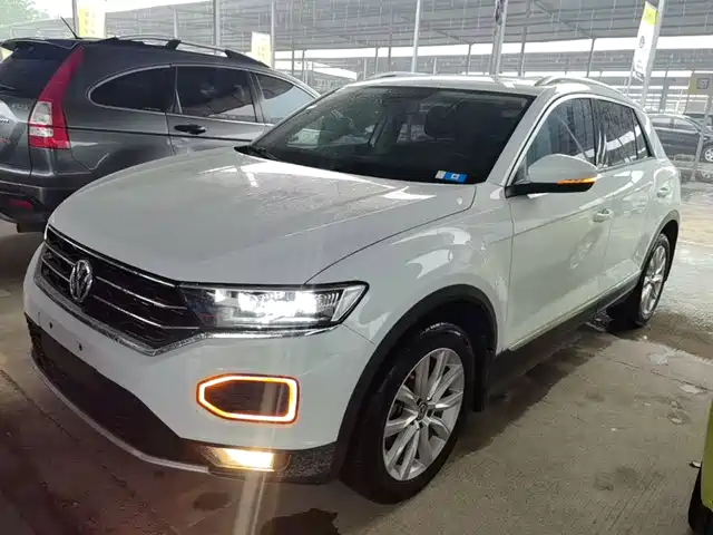 Volkswagen T-ROC 2019 — купить из Китая под заказ