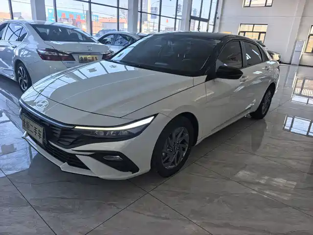 Hyundai Elantra 2025 — купить из Китая под заказ