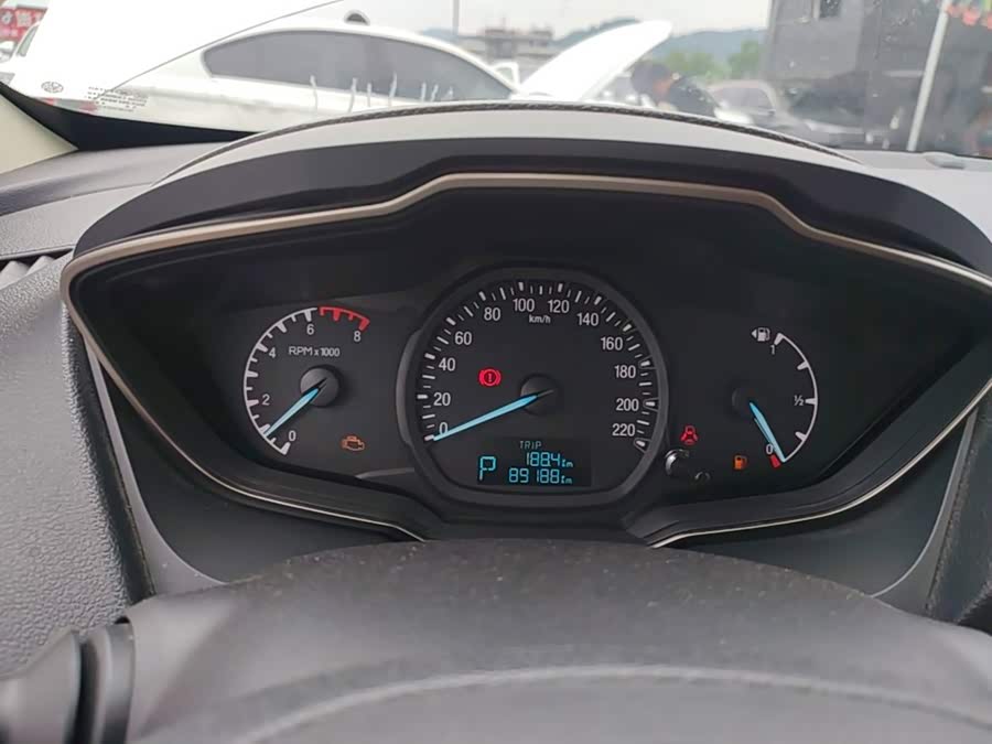 Ford Focus 2018, фото 12