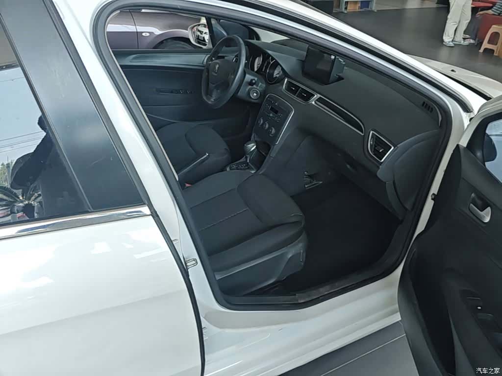 Peugeot 308, 2017 11