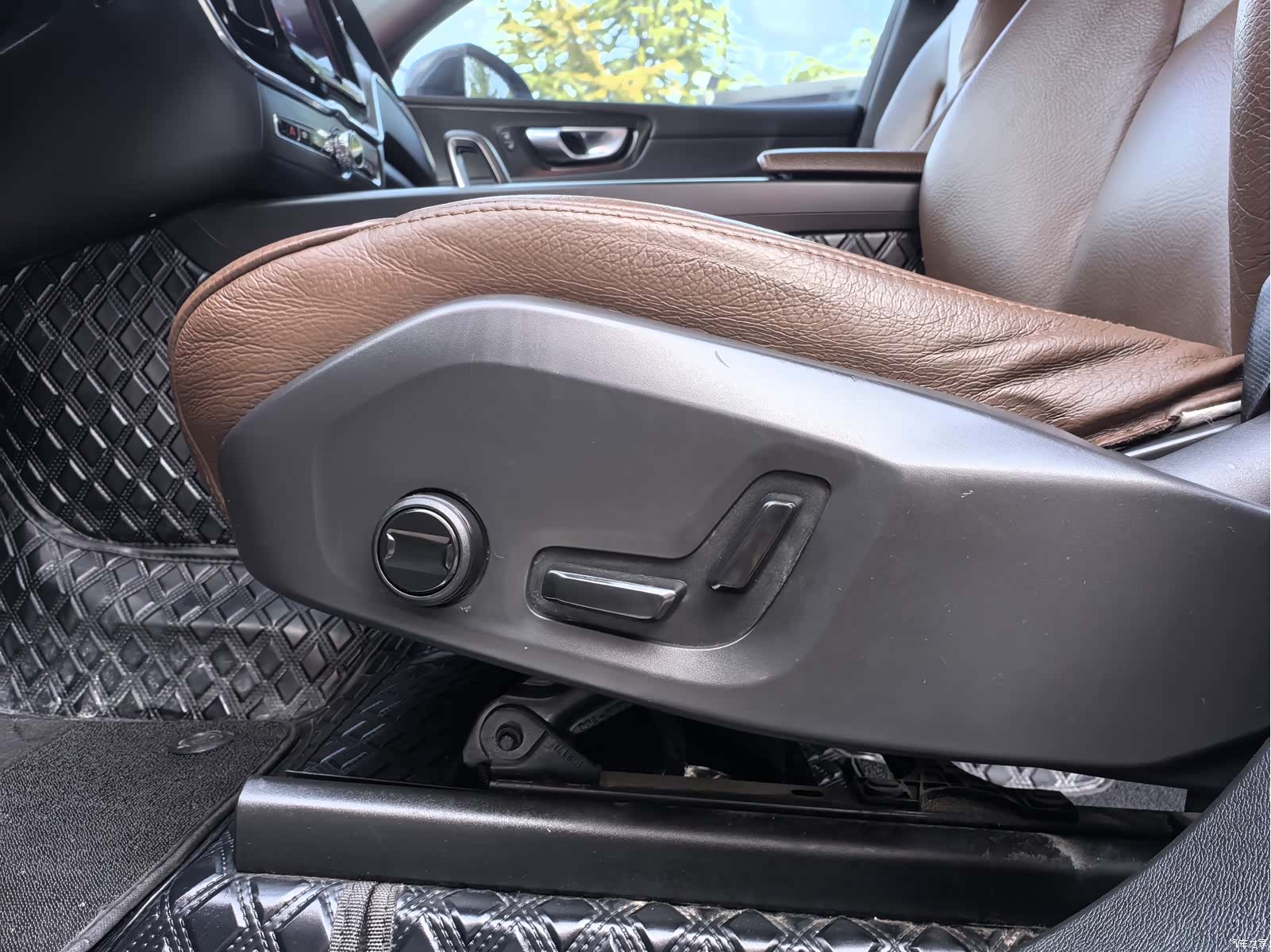 Volvo XC60, 2022 16