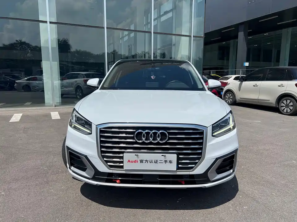 Audi Q2L