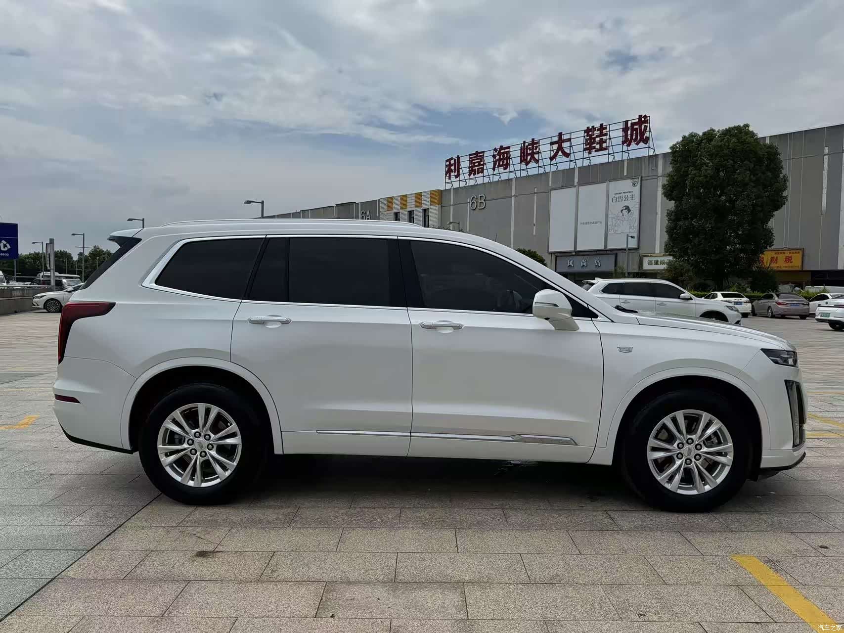 Cadillac XT6, 2021 8