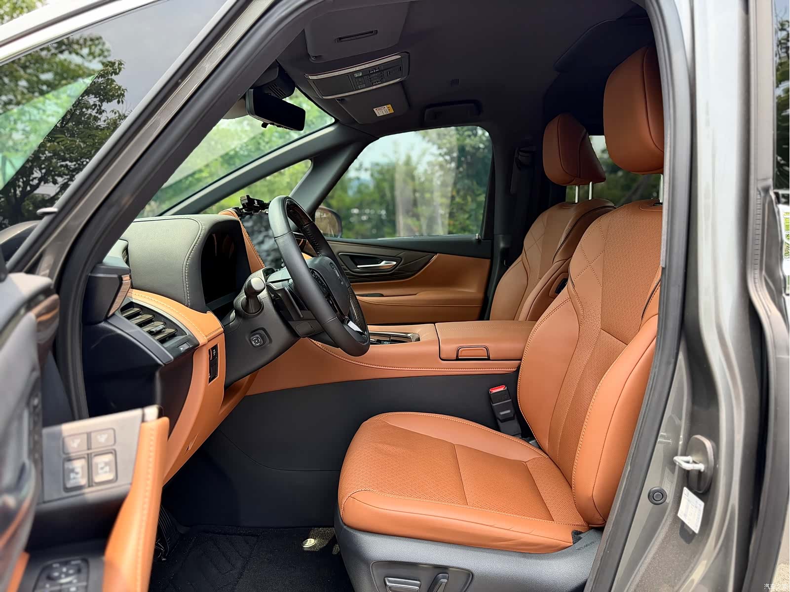 Toyota Vellfire, 2024 10