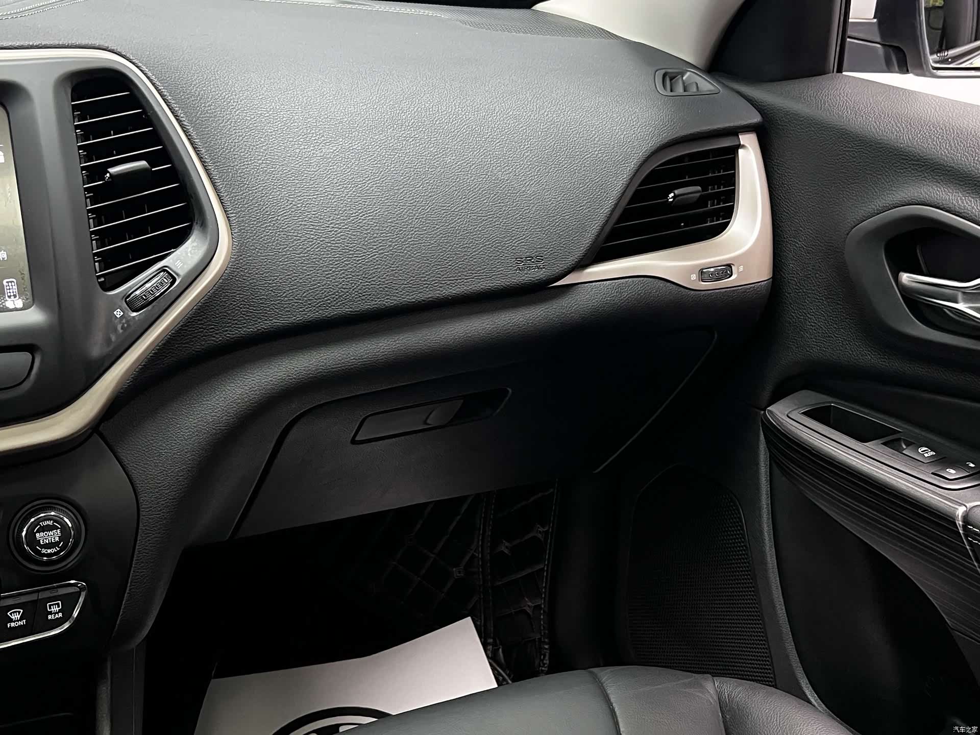 Jeep Cherokee, 2018 22
