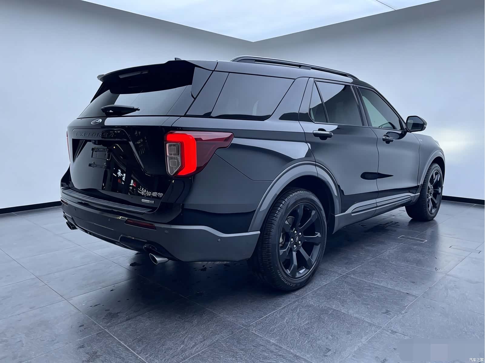 Ford Explorer, 2020 4