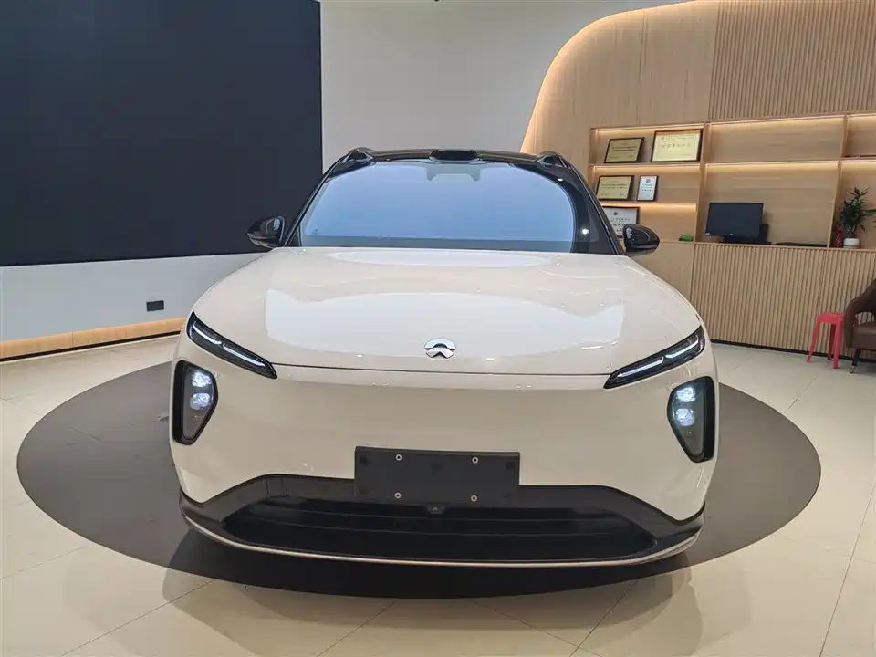 NIO ES6
