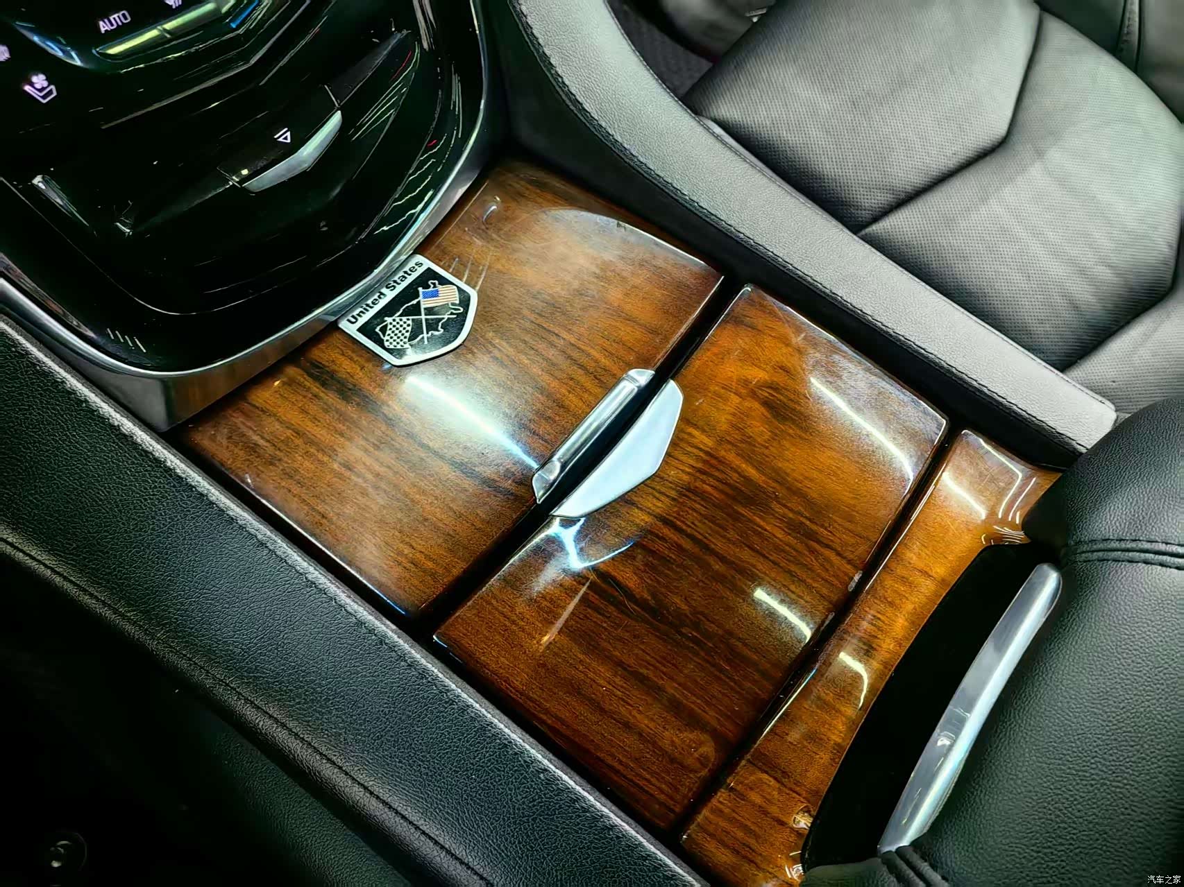 Cadillac Escalade, 2017 11
