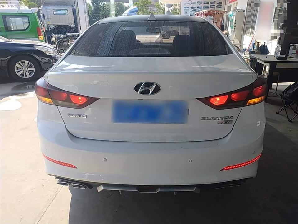 Hyundai Lead