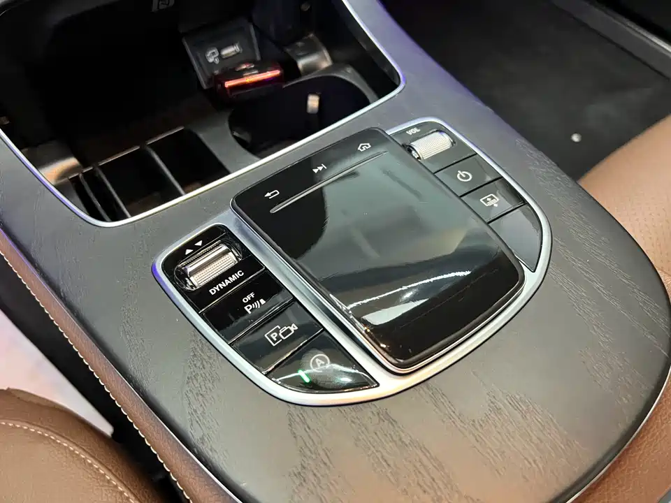 Mercedes-Benz E-class Mercedes-Benz E-class