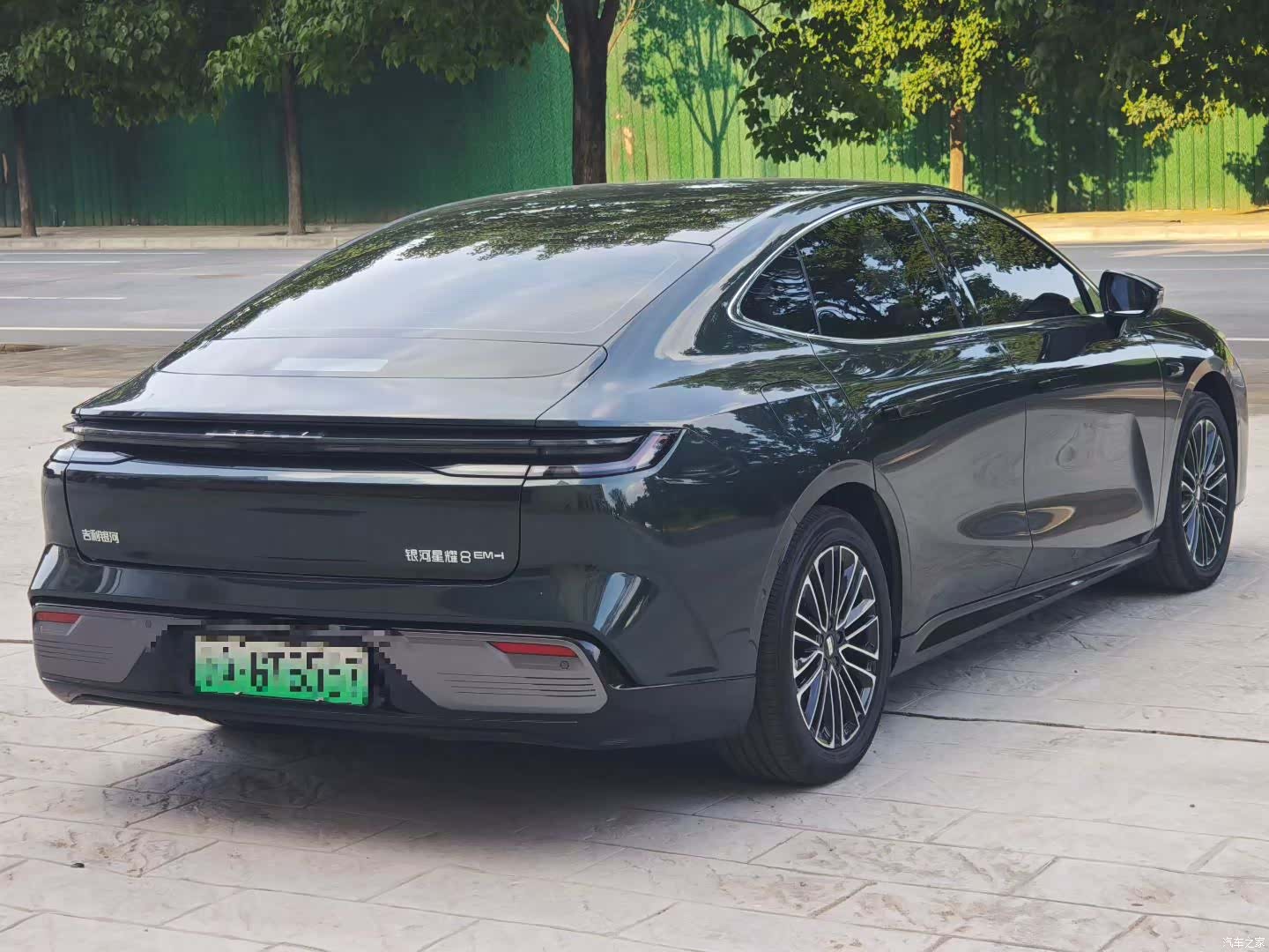Geely 8, 2025 7