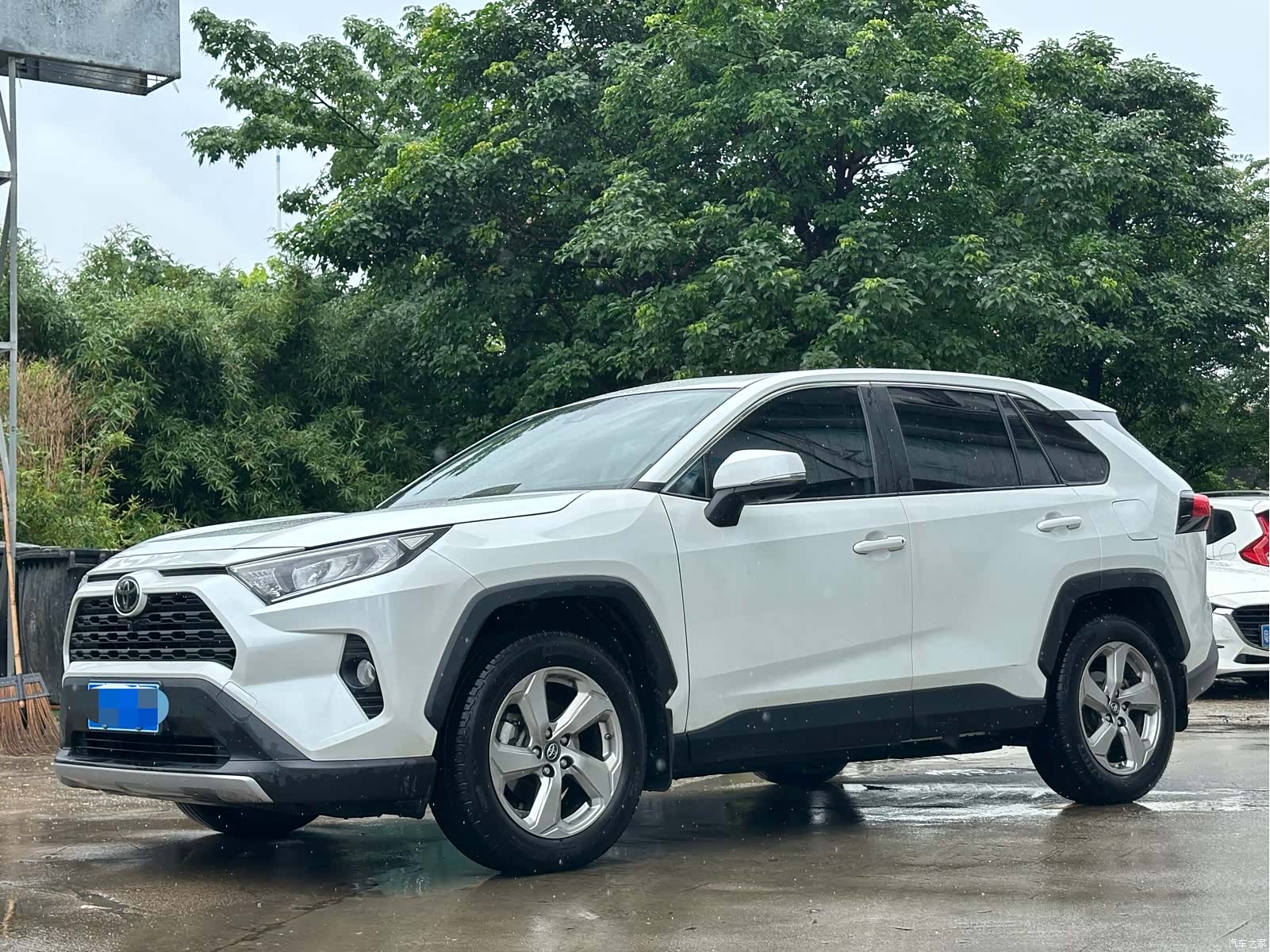 Toyota RAV4, 2021 1