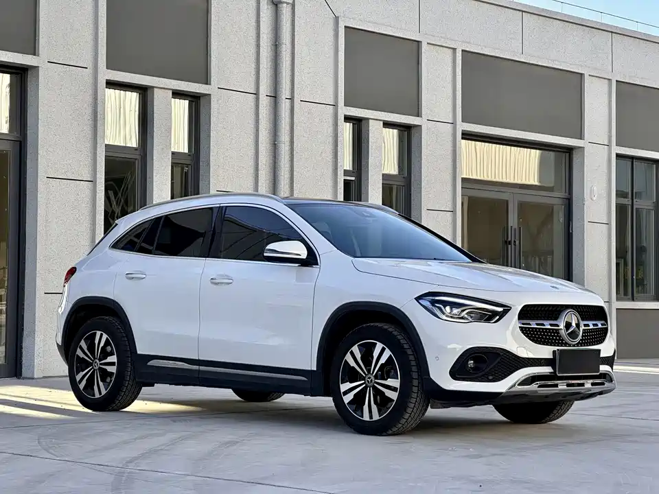 Mercedes-Benz GLA