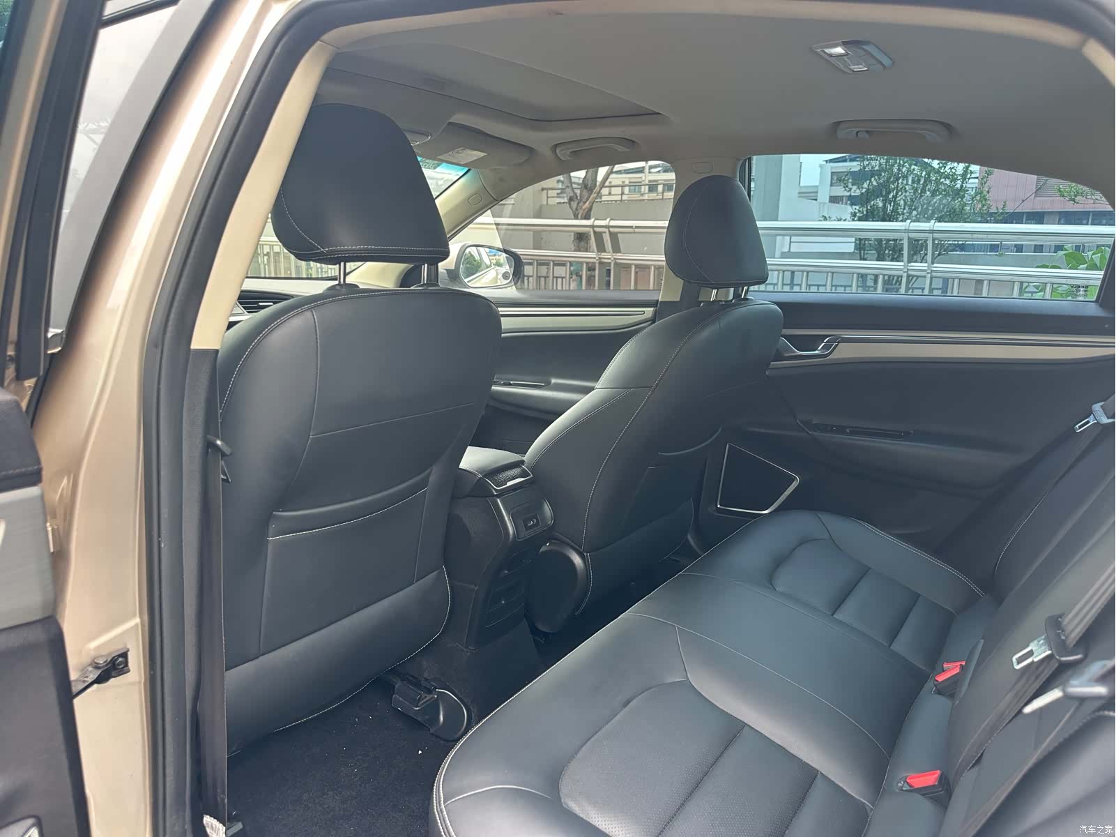 Geely Emgrand, 2017 8