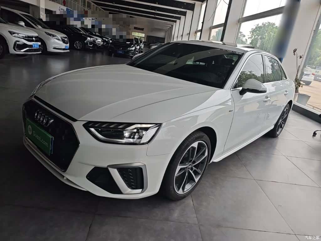 Audi A4L, 2023 1