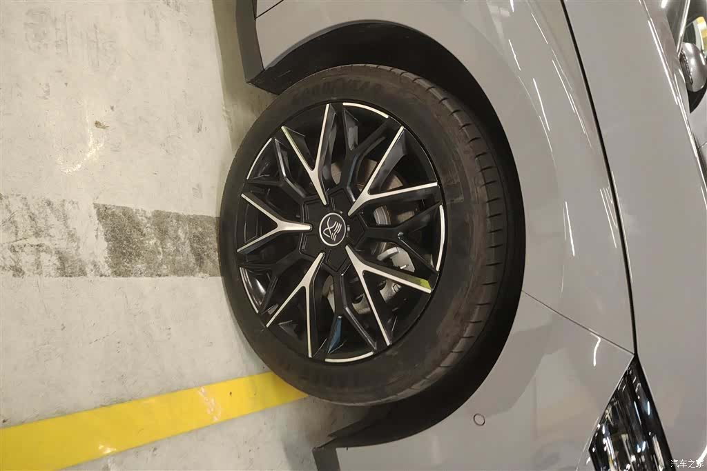 BYD Han, 2025 6
