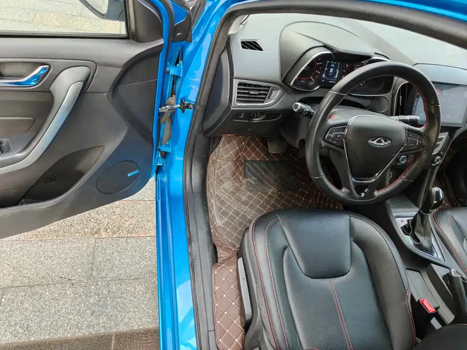 Chery Arrizo 5