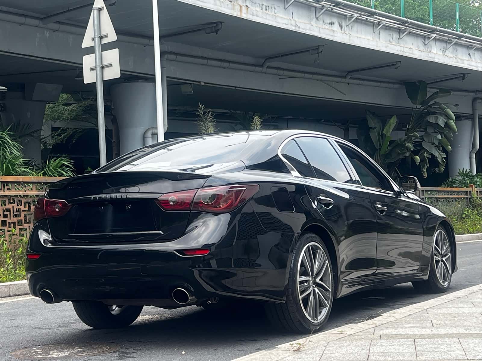 Infiniti Q50L, 2015 12