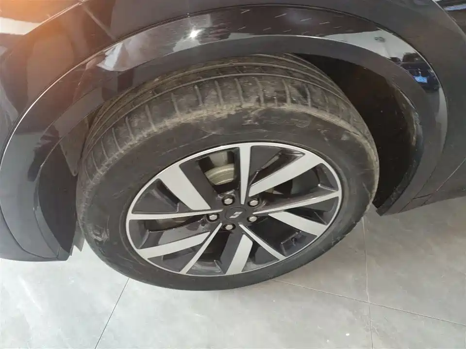 Li Auto Ideal L7