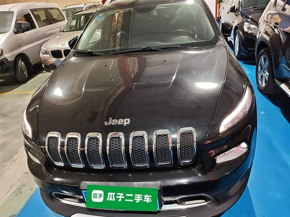 Jeep Free light