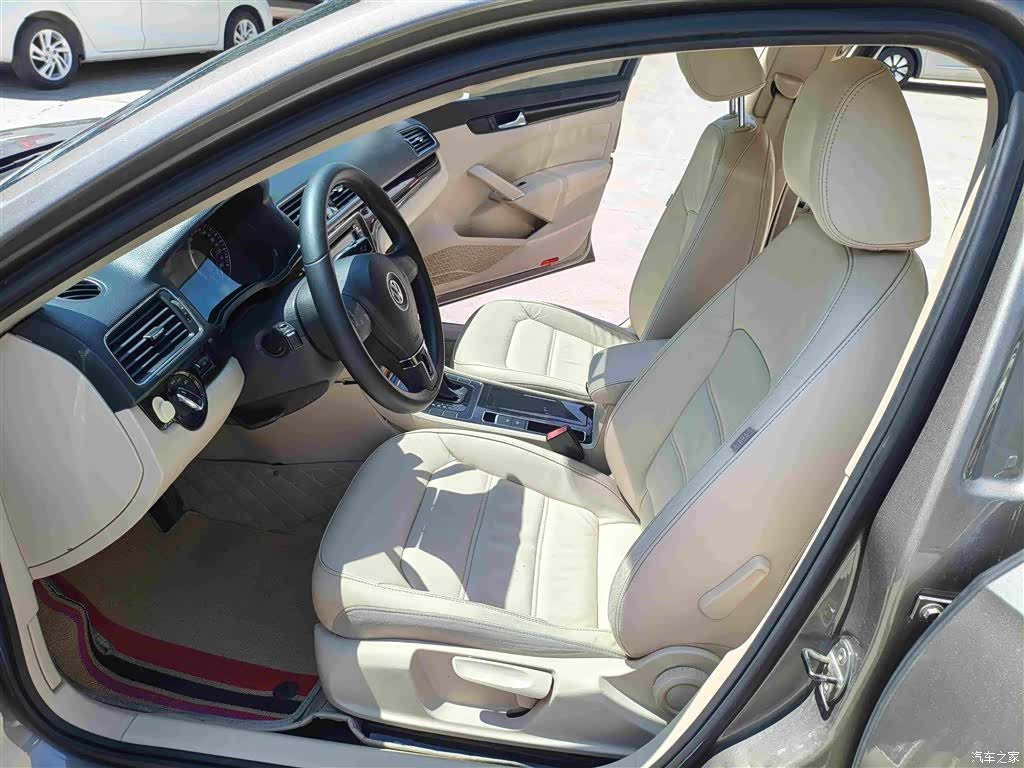 Volkswagen Passat, 2012 6