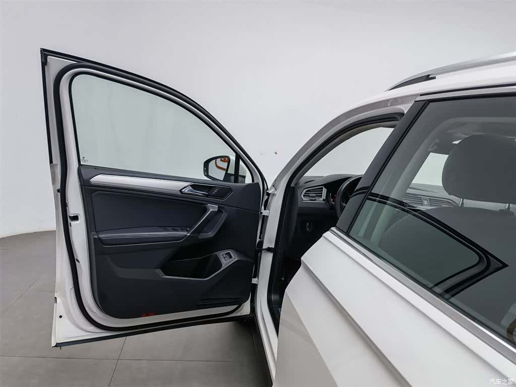 Volkswagen Tiguan L, 2020 8