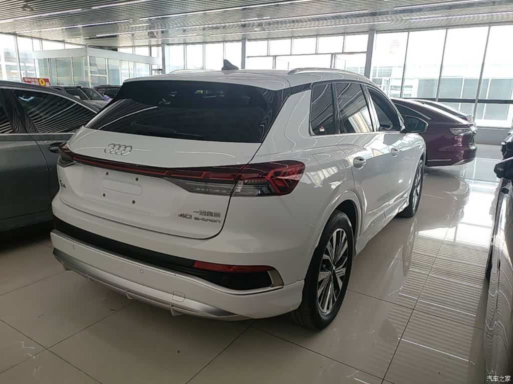 Audi Q4 e-tron, 2023 7