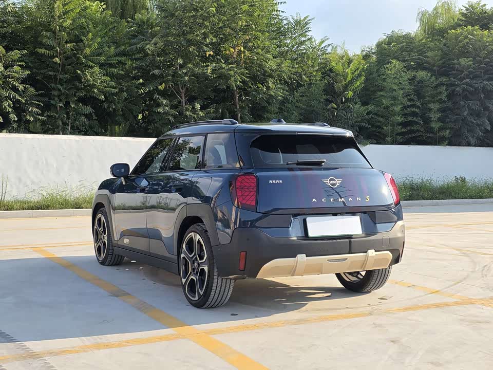 MINI Electric ACEMAN