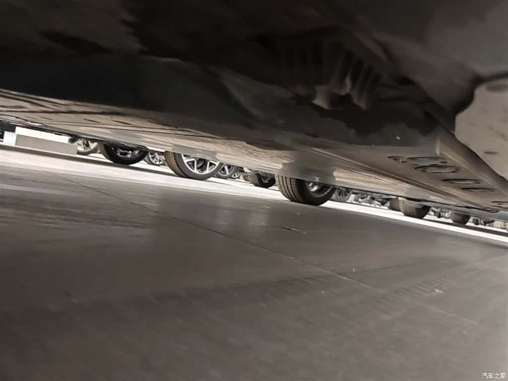 BMW iX1, 2024 8