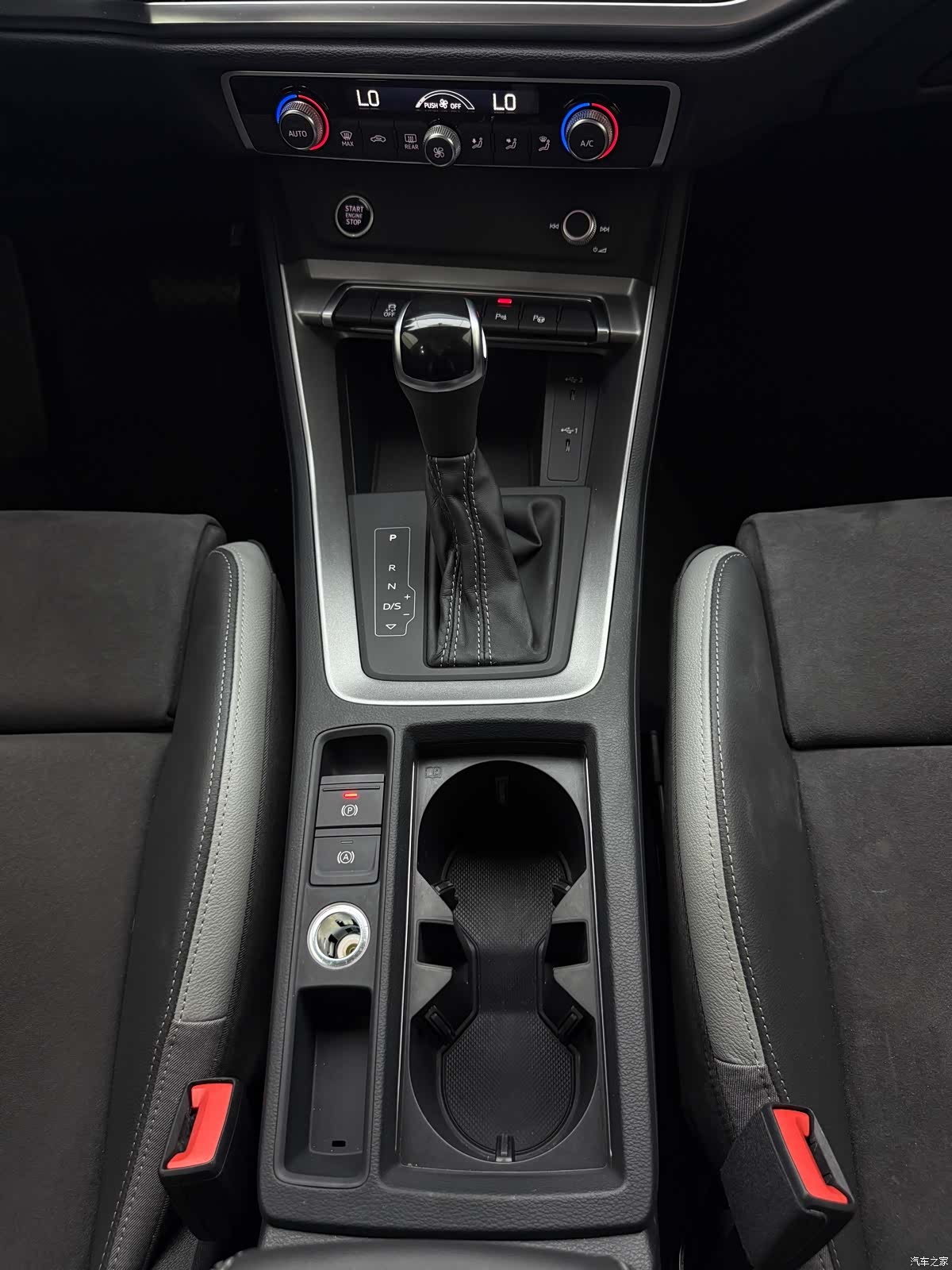 Audi Q3, 2022 12