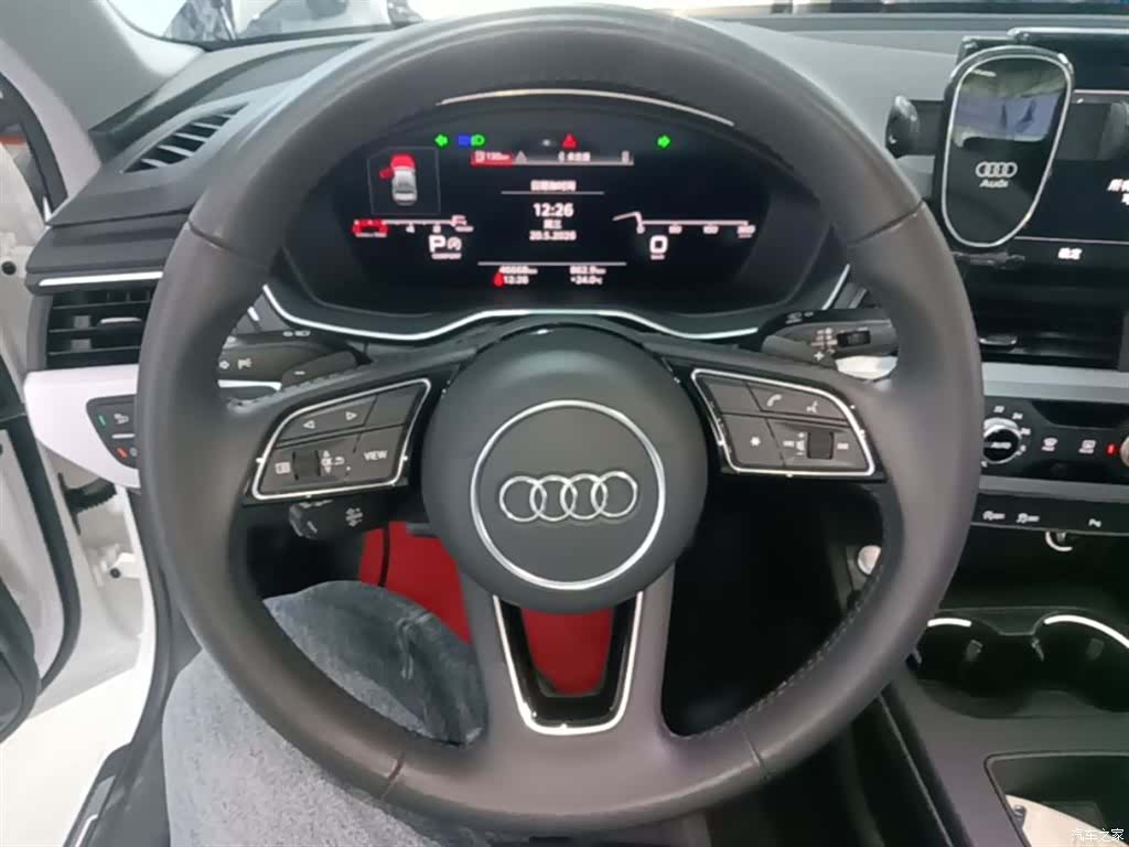 Audi A4L, 2021 11