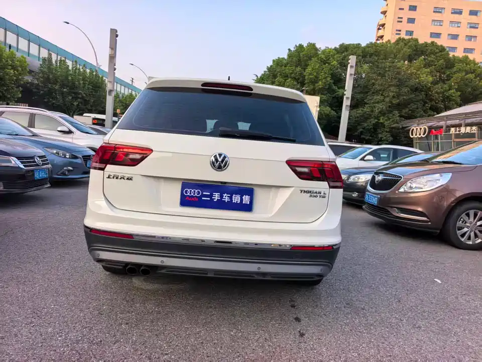 Volkswagen Tiguan L