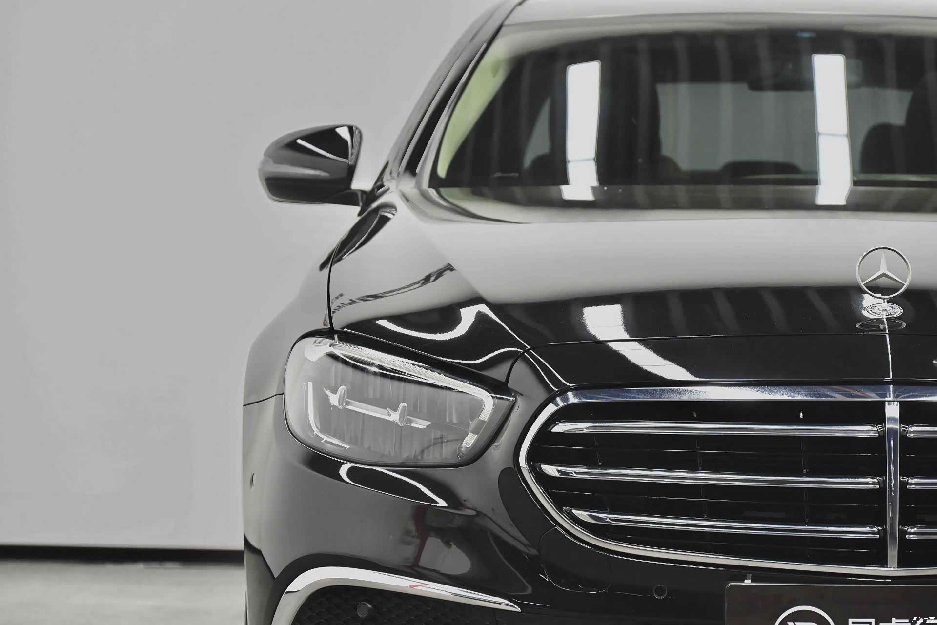 Mercedes-Benz E-Class, 2022 3