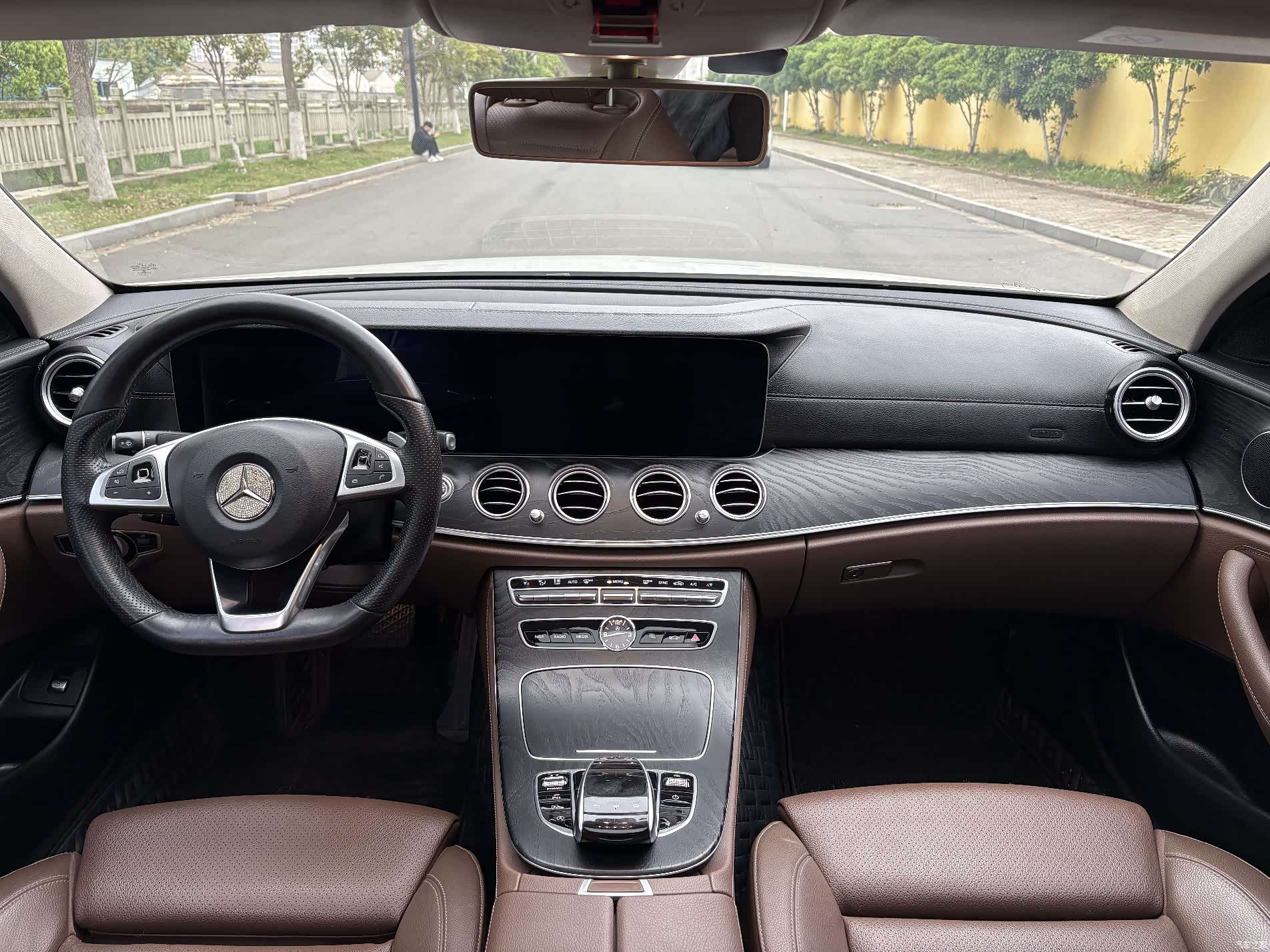 Mercedes-Benz E-Class, 2018 6