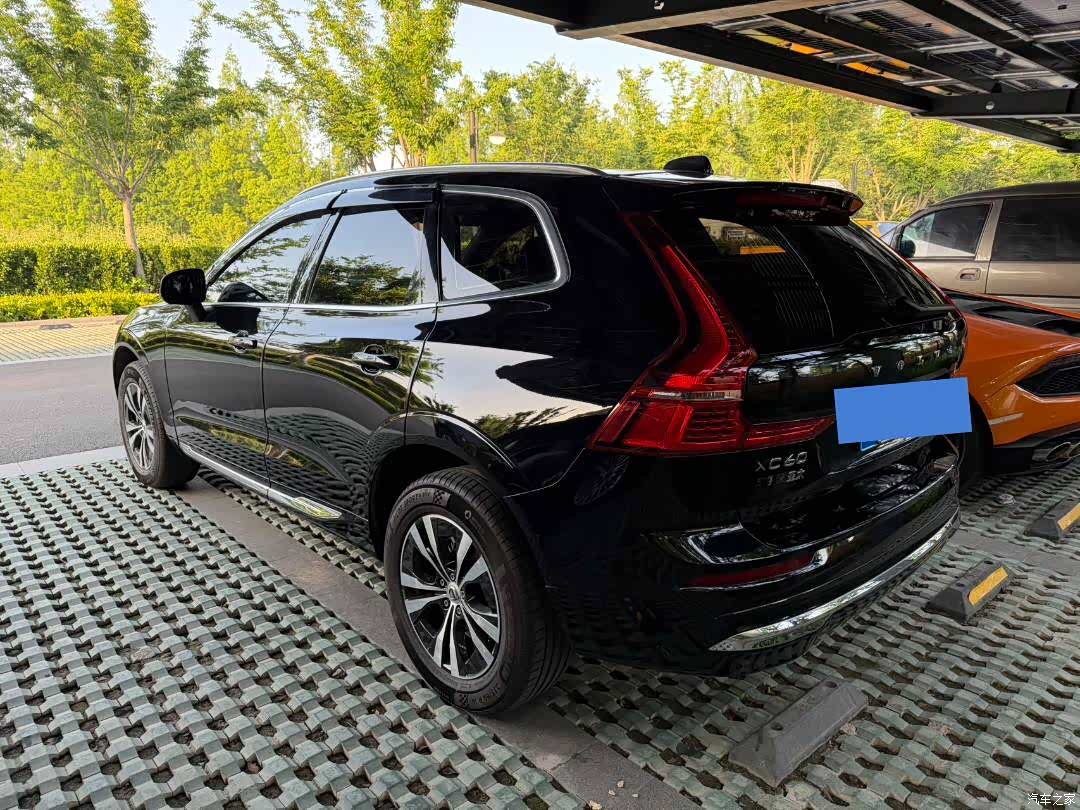 Volvo XC60, 2025 3