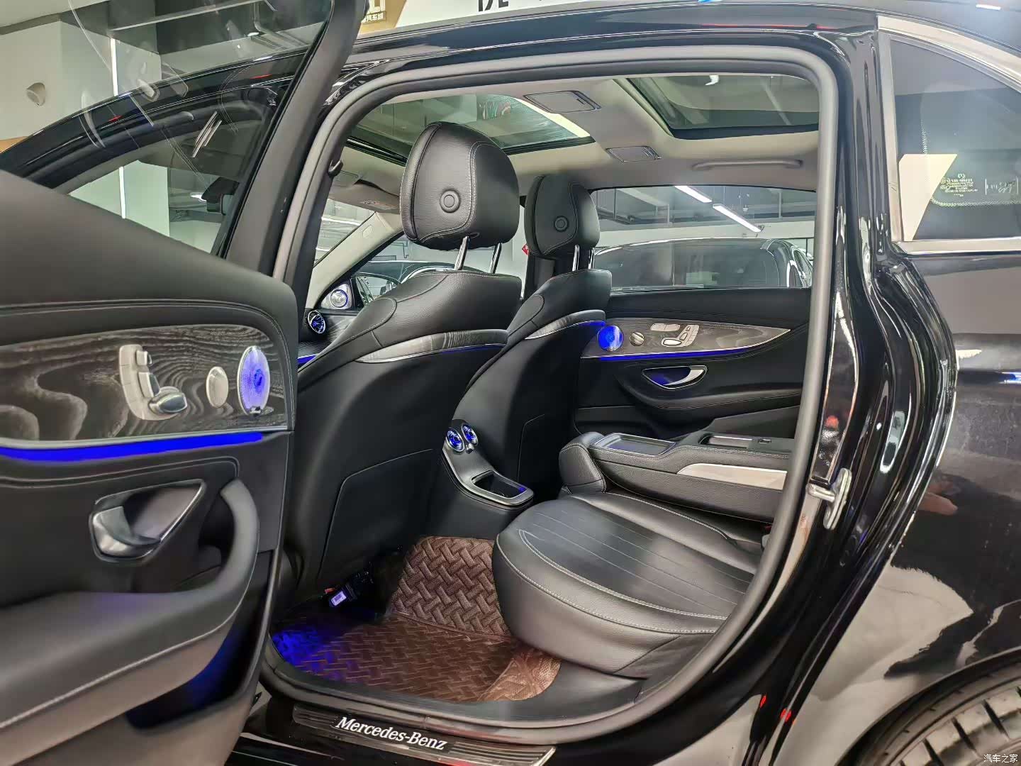 Mercedes-Benz E-Class, 2023 6