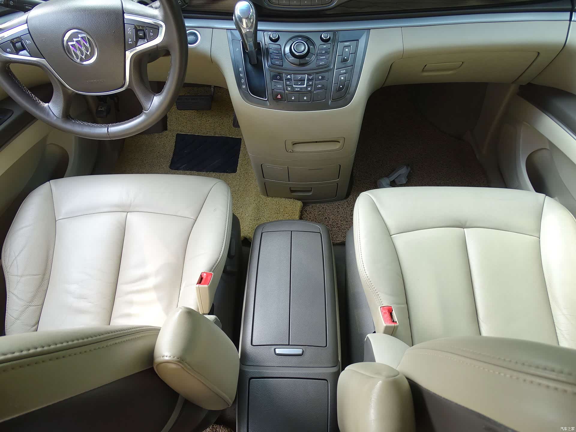 Buick GL8, 2011 29