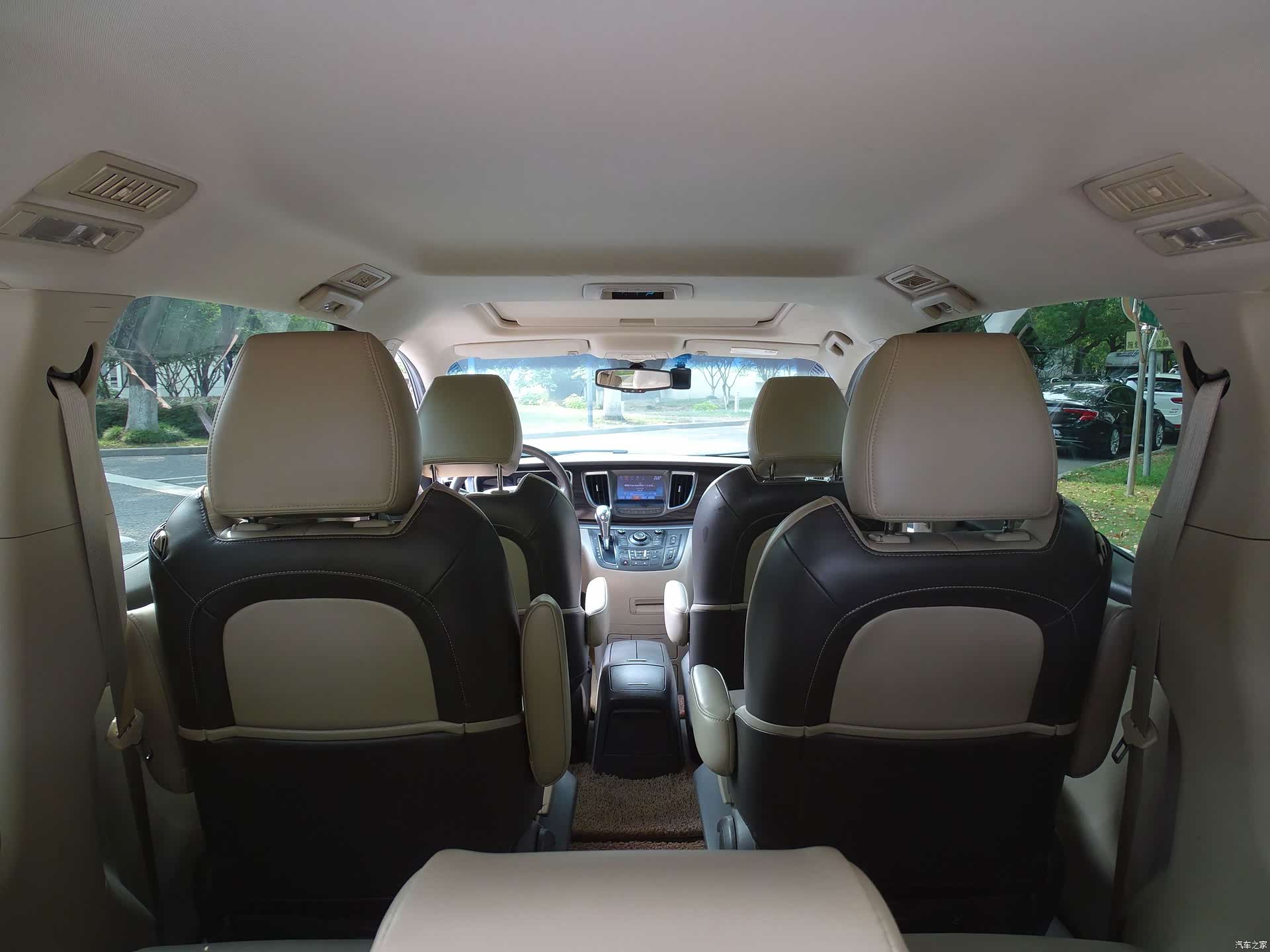 Buick GL8, 2011 34