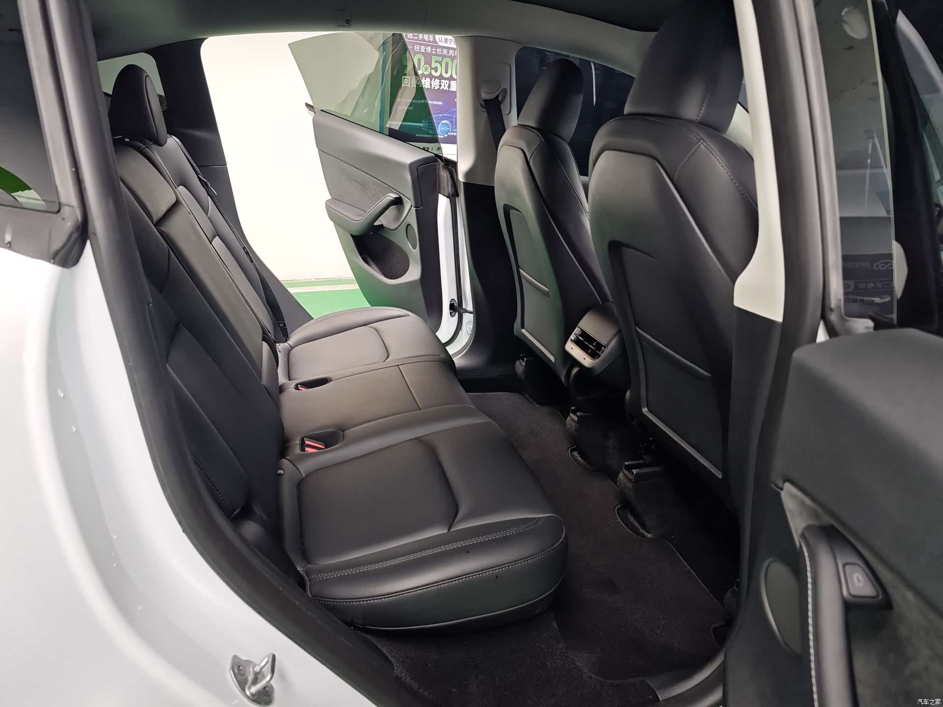 Tesla Model Y, 2024 12