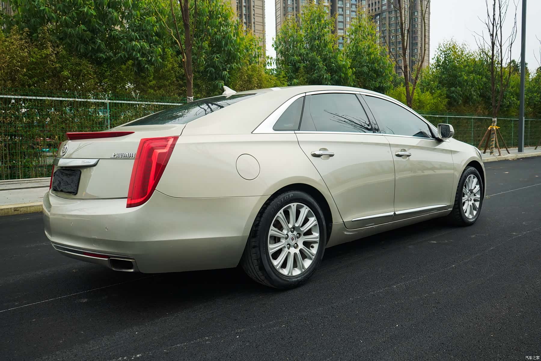 Cadillac XTS, 2013 4