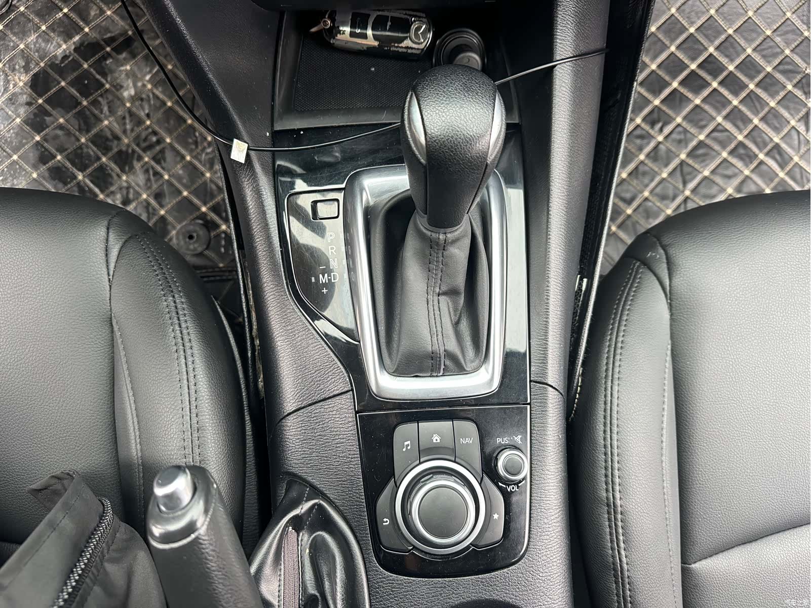 Mazda Mazda3, 2016 13
