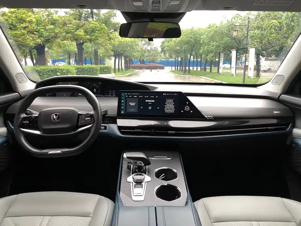 Changan UNI-K Smart iDD